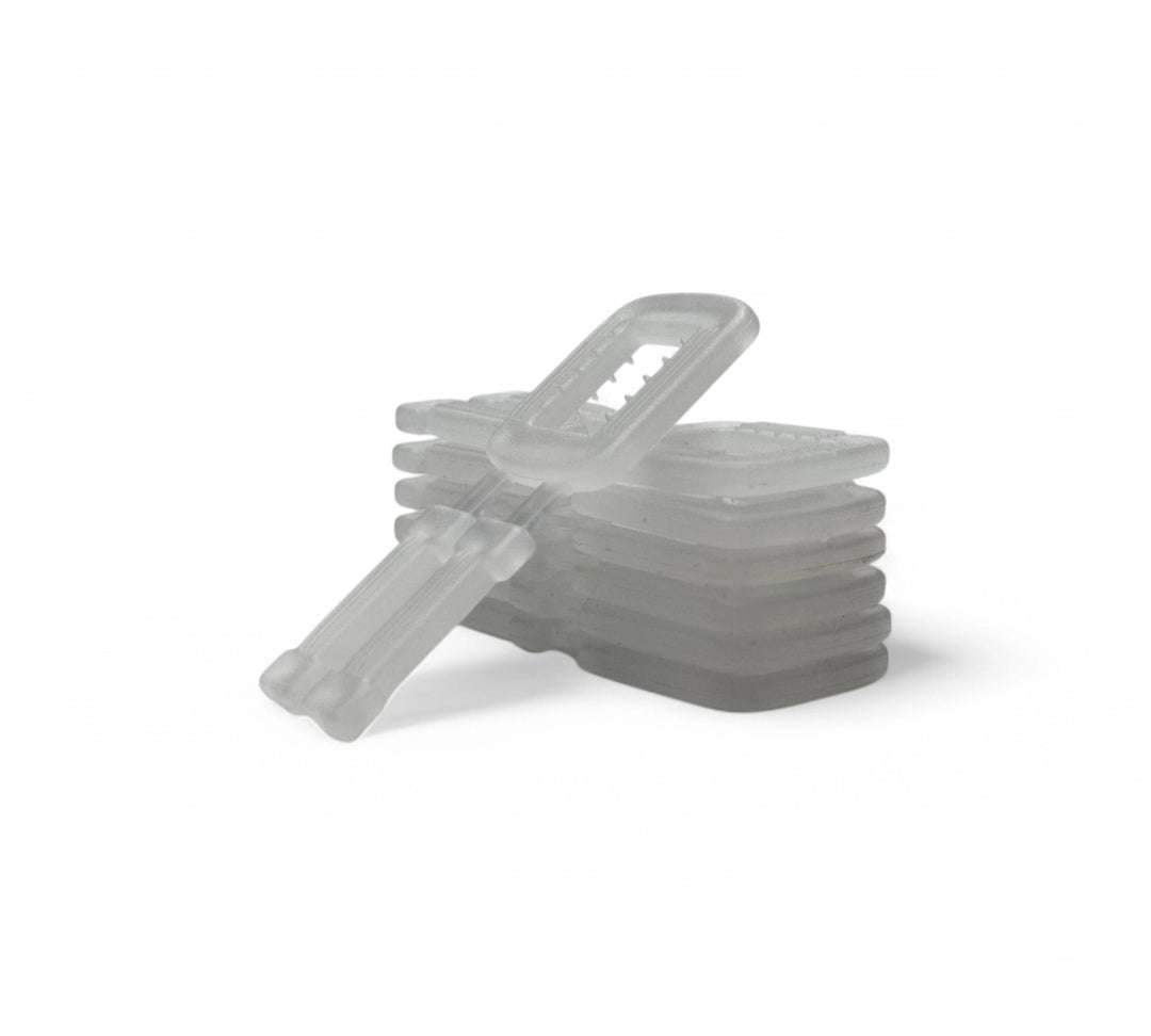 12mm poly buckles displayed in bags of 1000 for fastening poly strapping without tools