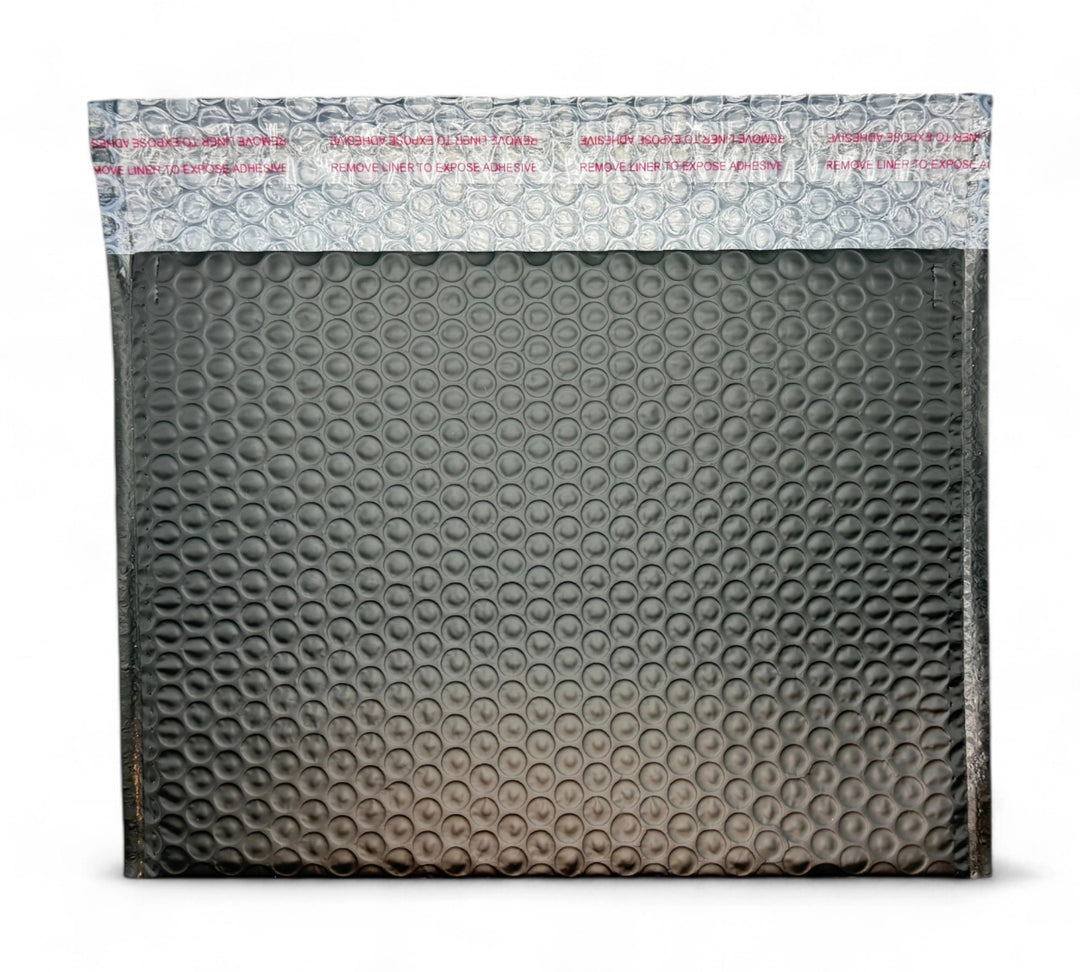 Black Armour Phoenix padded bags B1 280mm x 230mm shown in black for mailing compact fragile items securely