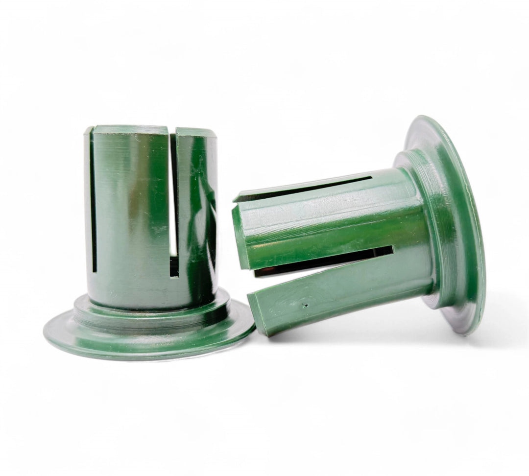 Green plastic end plugs for 450mmÐ500mm hand stretch film rolls, sold in bags of 50 for dispenser-free wrapping