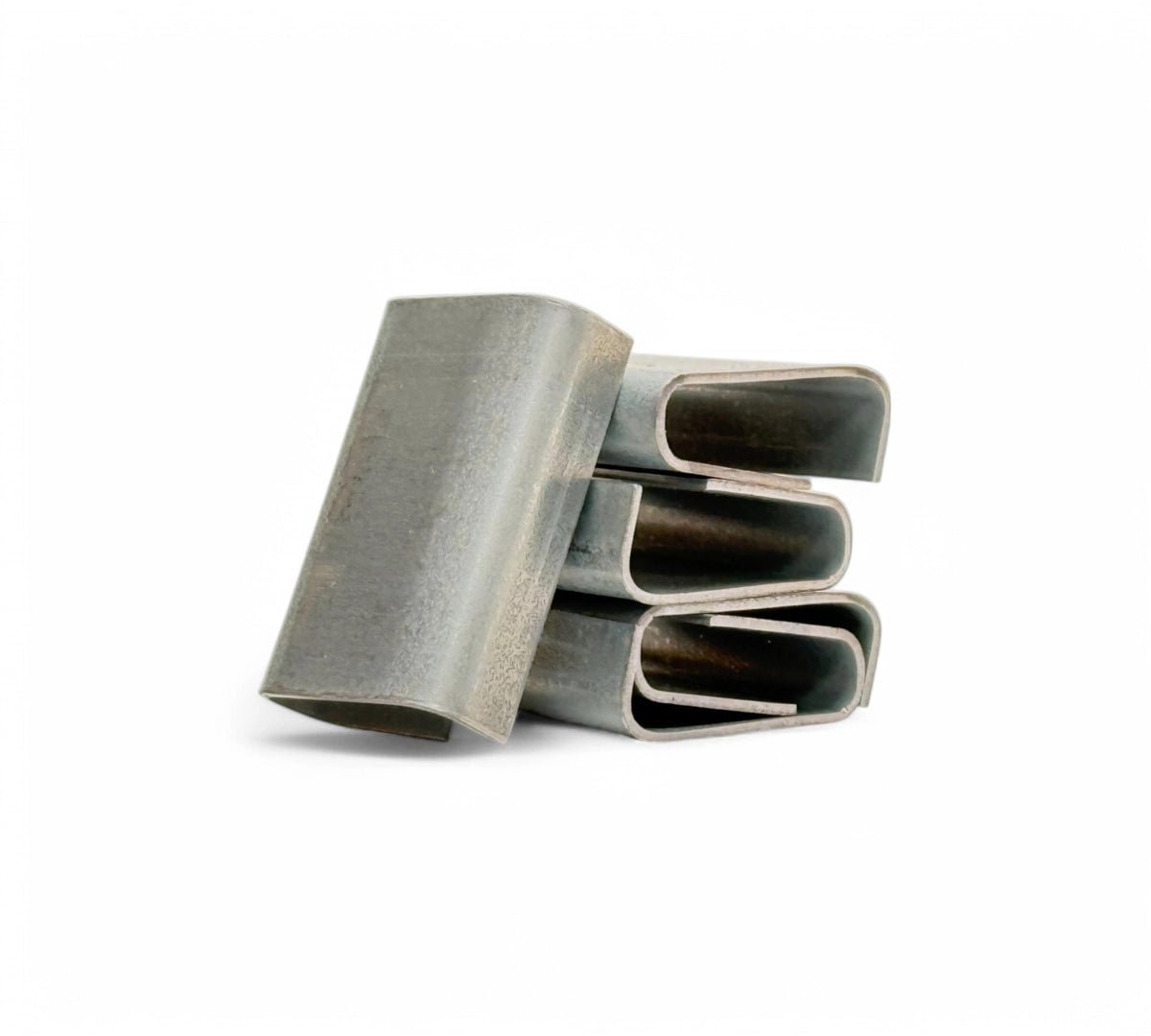 Metal seals open 19mm heavy duty displayed in bulk box for use with strapping tools in securing poly or PET strap